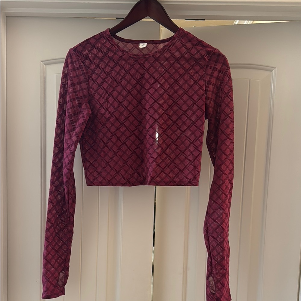 Alo Yoga Mesh Plaid Long Sleeve Crop
top in Wild Berry